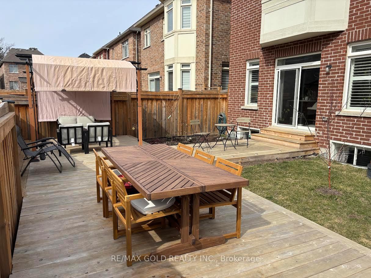 Photo 40 of 108 Elysian Fields Circle, Brampton, Bram West — HOMEH