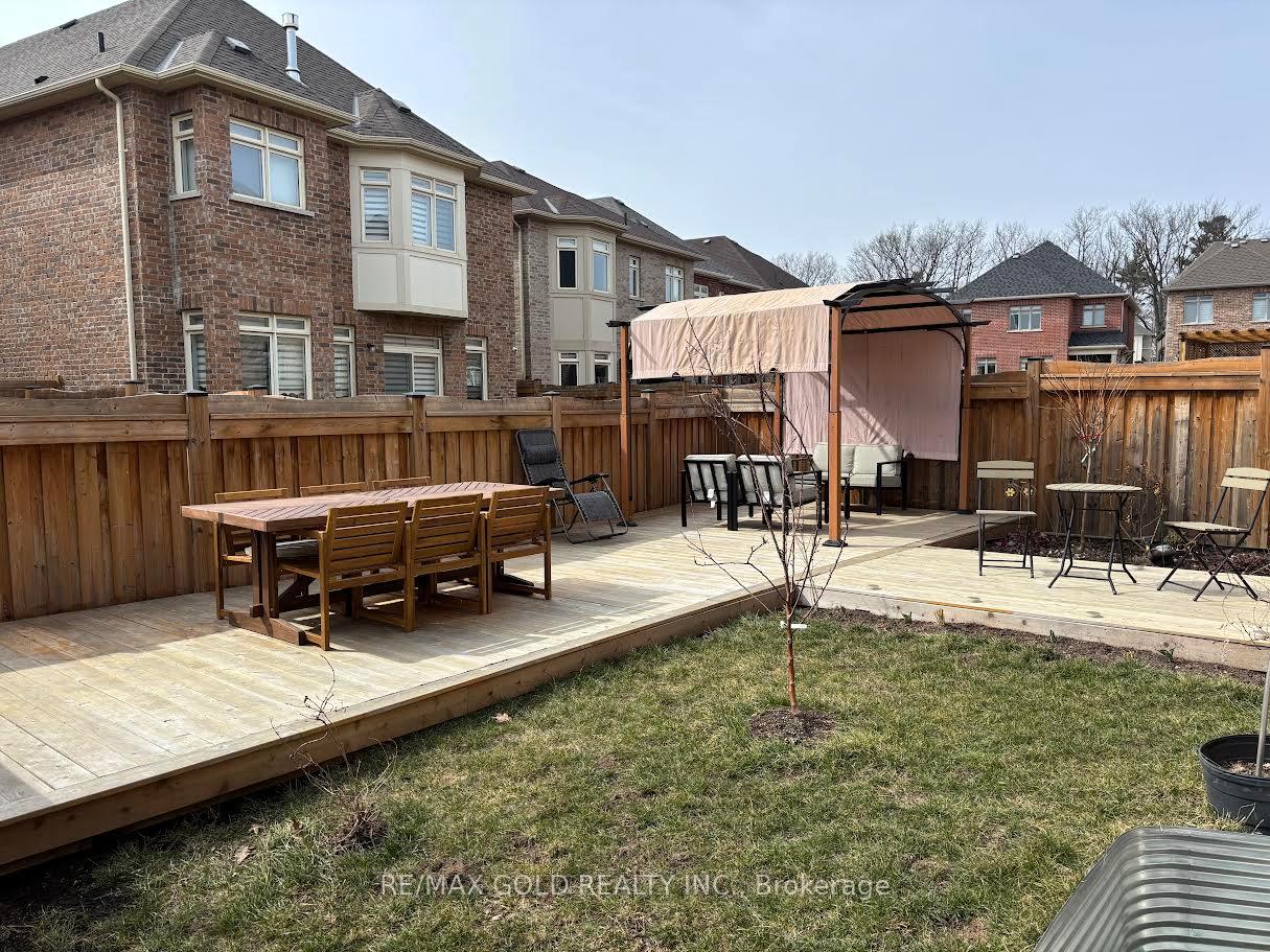 Photo 41 of 108 Elysian Fields Circle, Brampton, Bram West — HOMEH