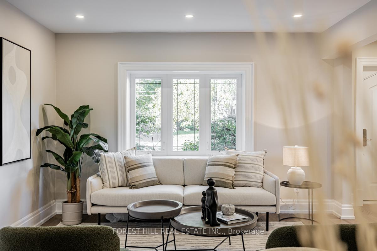 Photo 2 of 15 Strathallan Boulevard, Toronto, Lawrence Park South — HOMEH