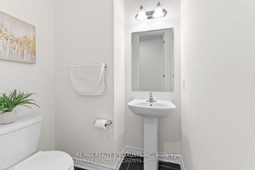 Photo 14 of 409 Edenbrook Hill Drive, Brampton, Northwest Brampton — HOMEH