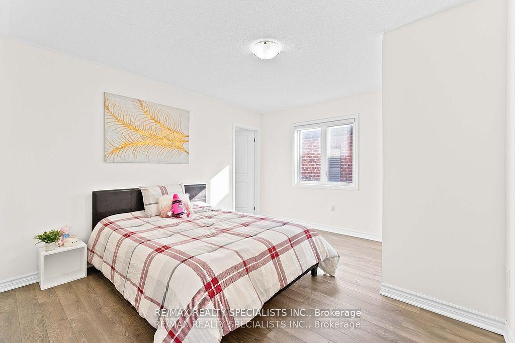 Photo 20 of 409 Edenbrook Hill Drive, Brampton, Northwest Brampton — HOMEH