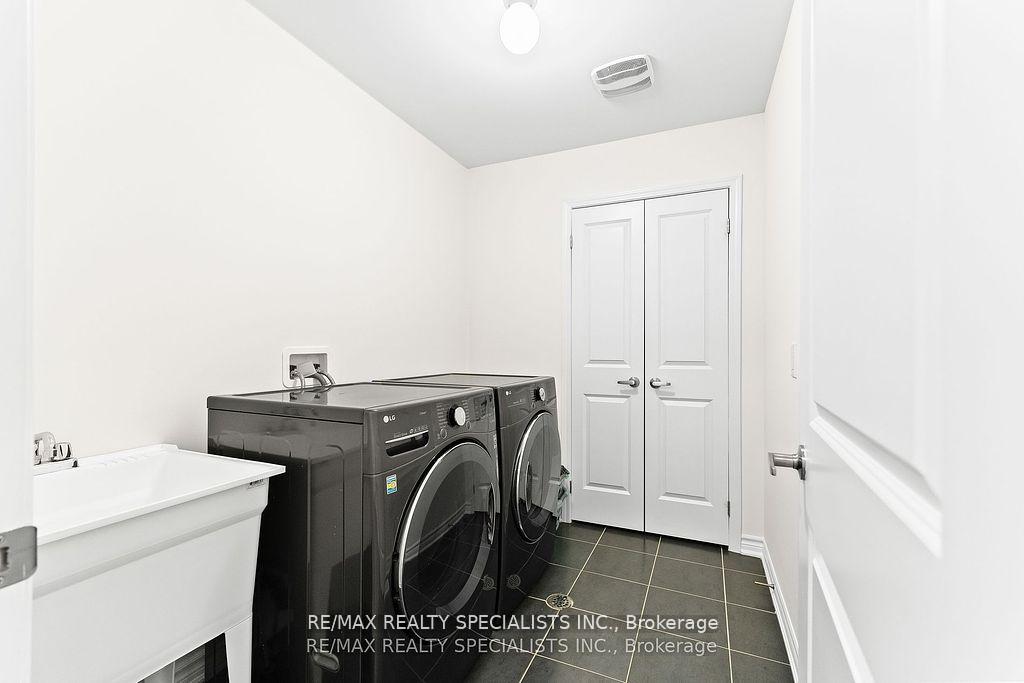 Photo 25 of 409 Edenbrook Hill Drive, Brampton, Northwest Brampton — HOMEH