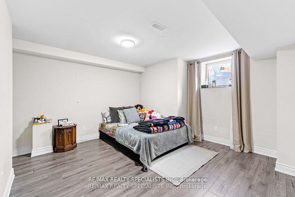 Photo 31 of 409 Edenbrook Hill Drive, Brampton, Northwest Brampton — HOMEH