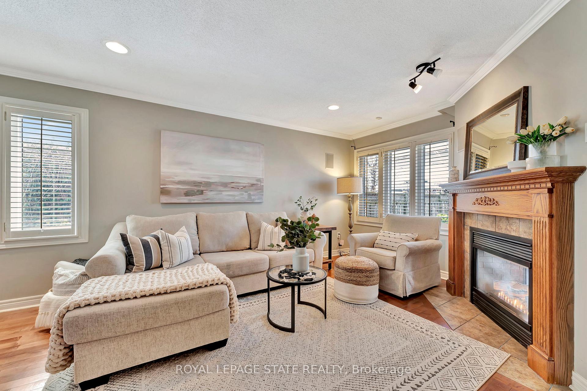 Photo 7 of 88 Strathroy Crescent, Hamilton, Waterdown — HOMEH