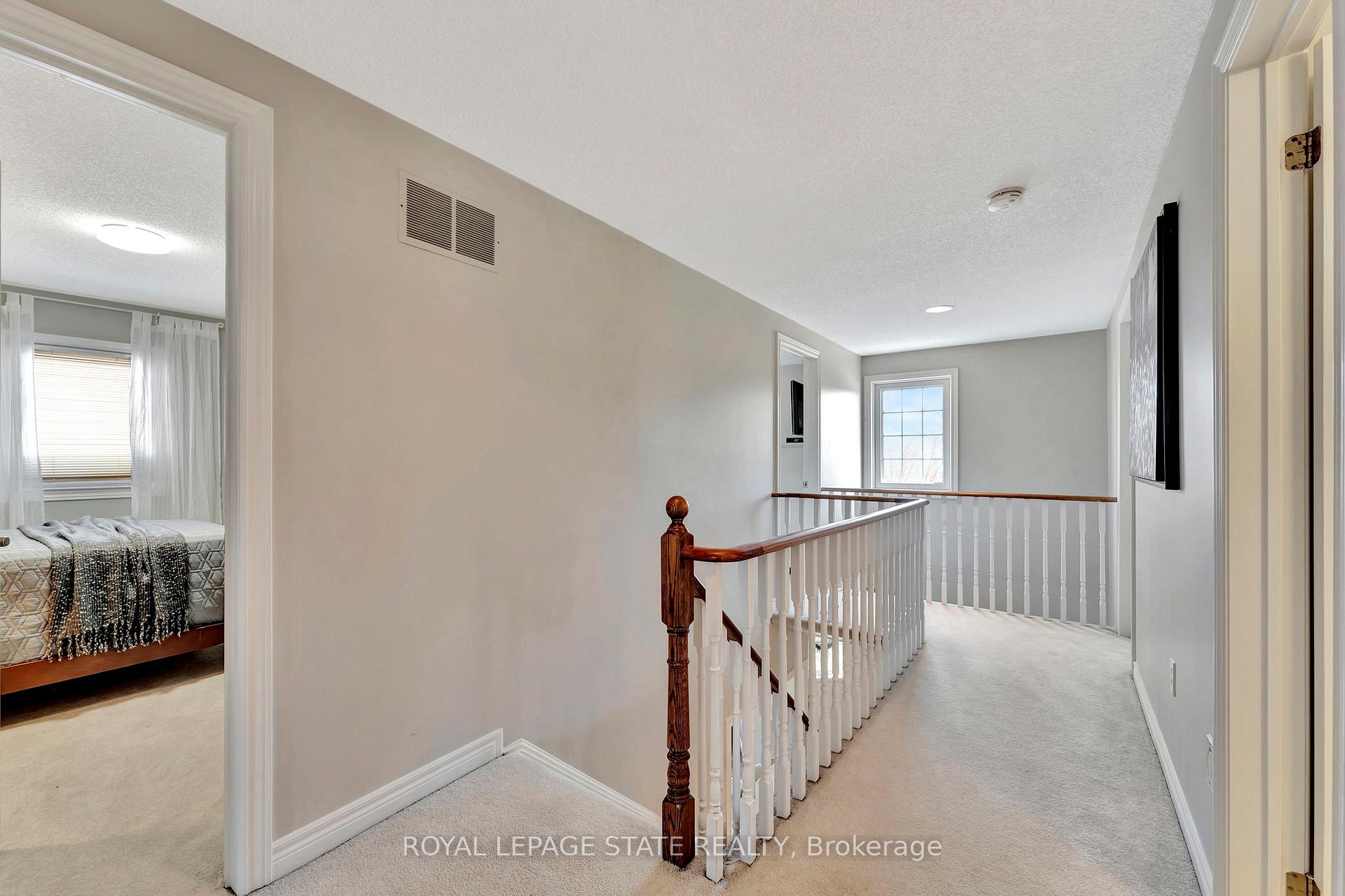 Photo 14 of 88 Strathroy Crescent, Hamilton, Waterdown — HOMEH