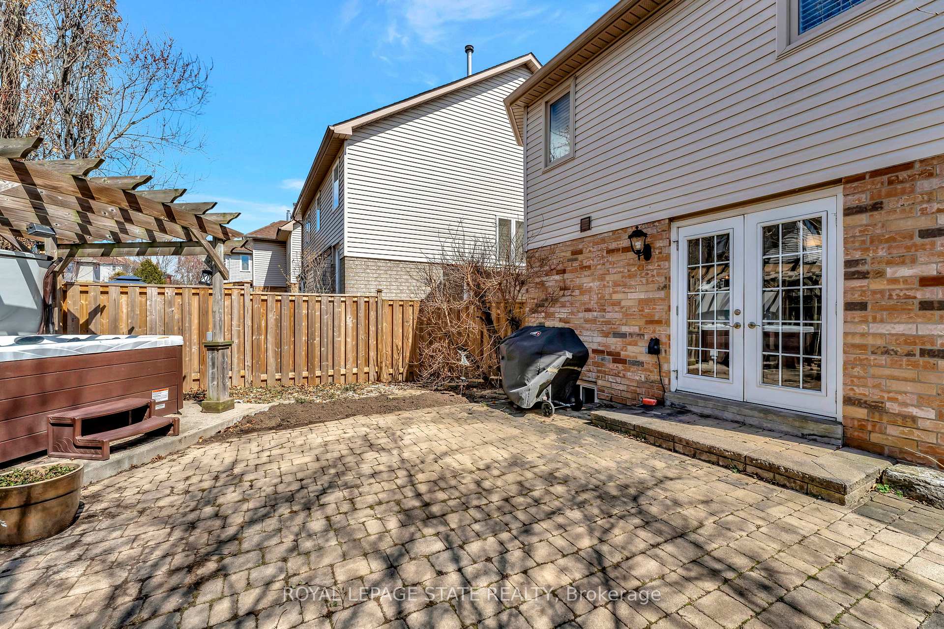 Photo 27 of 88 Strathroy Crescent, Hamilton, Waterdown — HOMEH