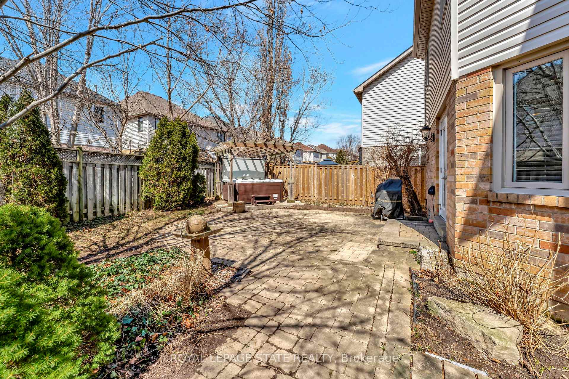 Photo 28 of 88 Strathroy Crescent, Hamilton, Waterdown — HOMEH