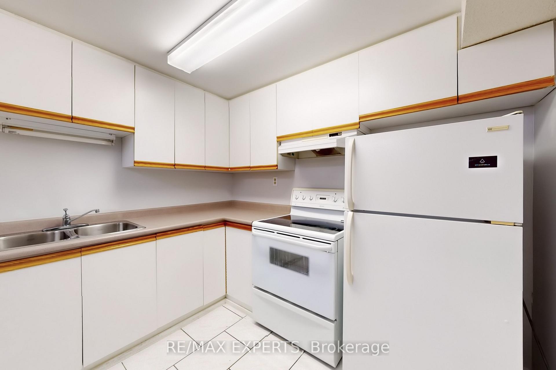 Photo 60 of 245 Brownridge Drive, Vaughan, Brownridge — HOMEH