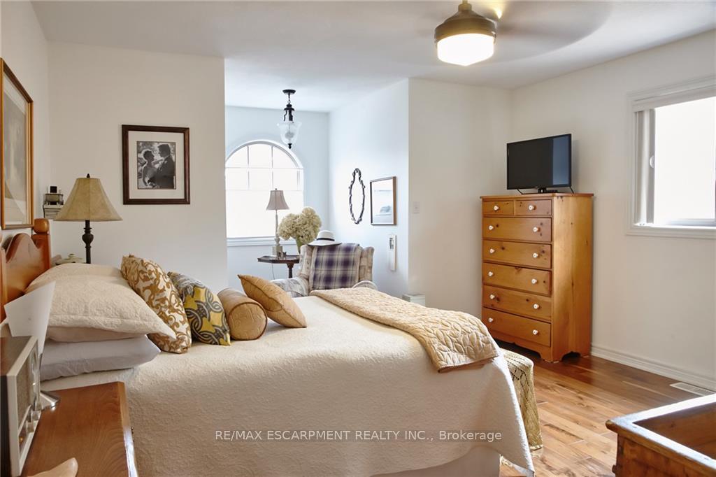 Photo 21 of Unit 1, 195 Wilson Street W, Hamilton, Ancaster — HOMEH
