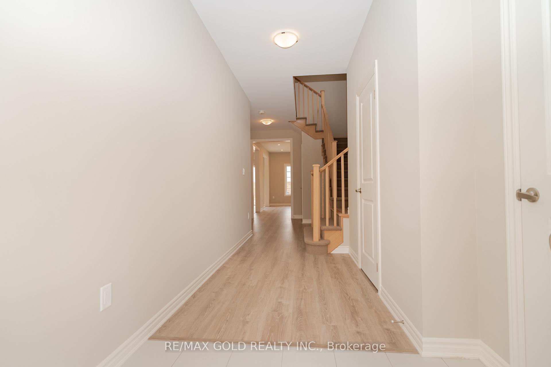 Photo 25 of 276 Springfield Crescent, Clearview, Stayner — HOMEH