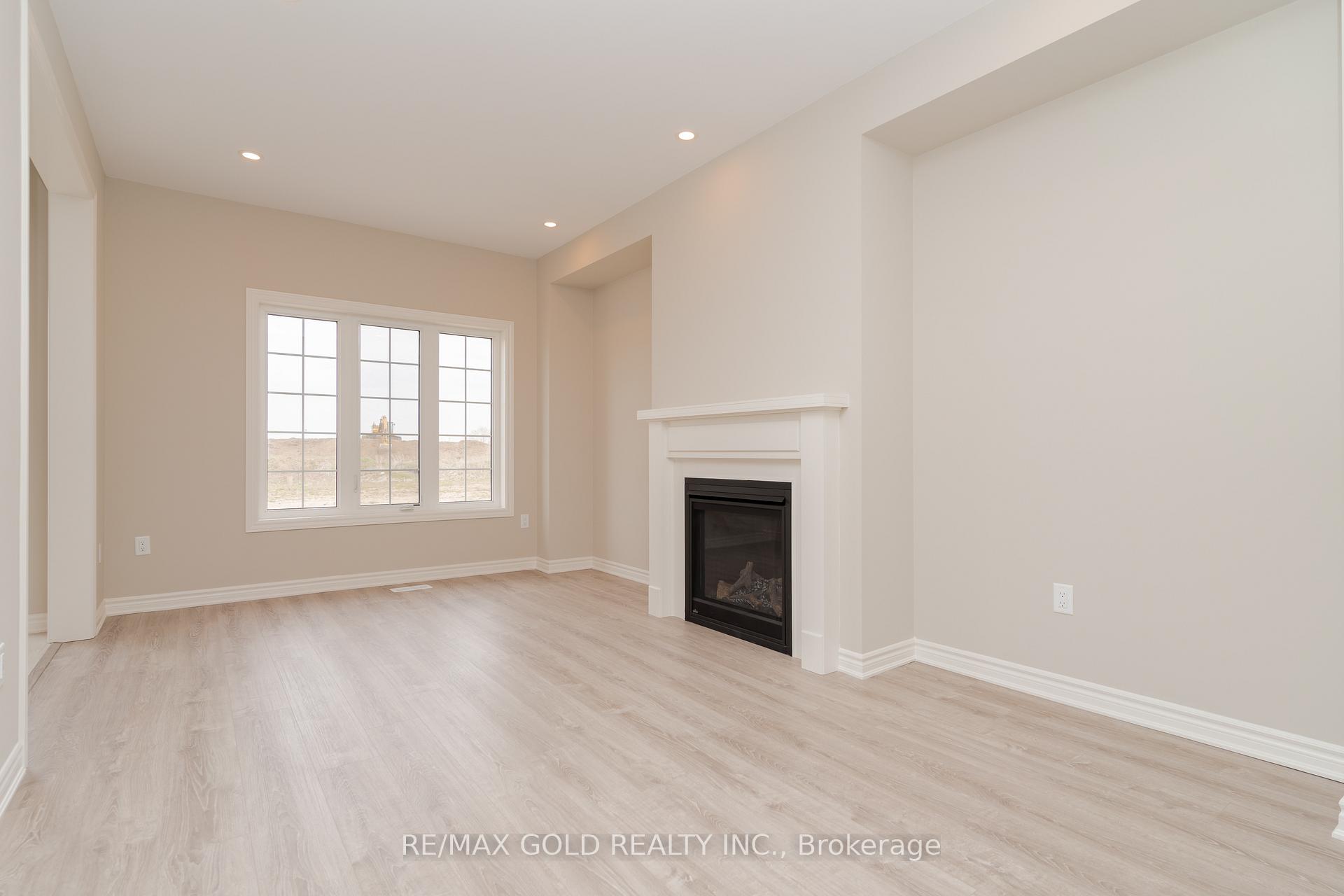 Photo 27 of 276 Springfield Crescent, Clearview, Stayner — HOMEH