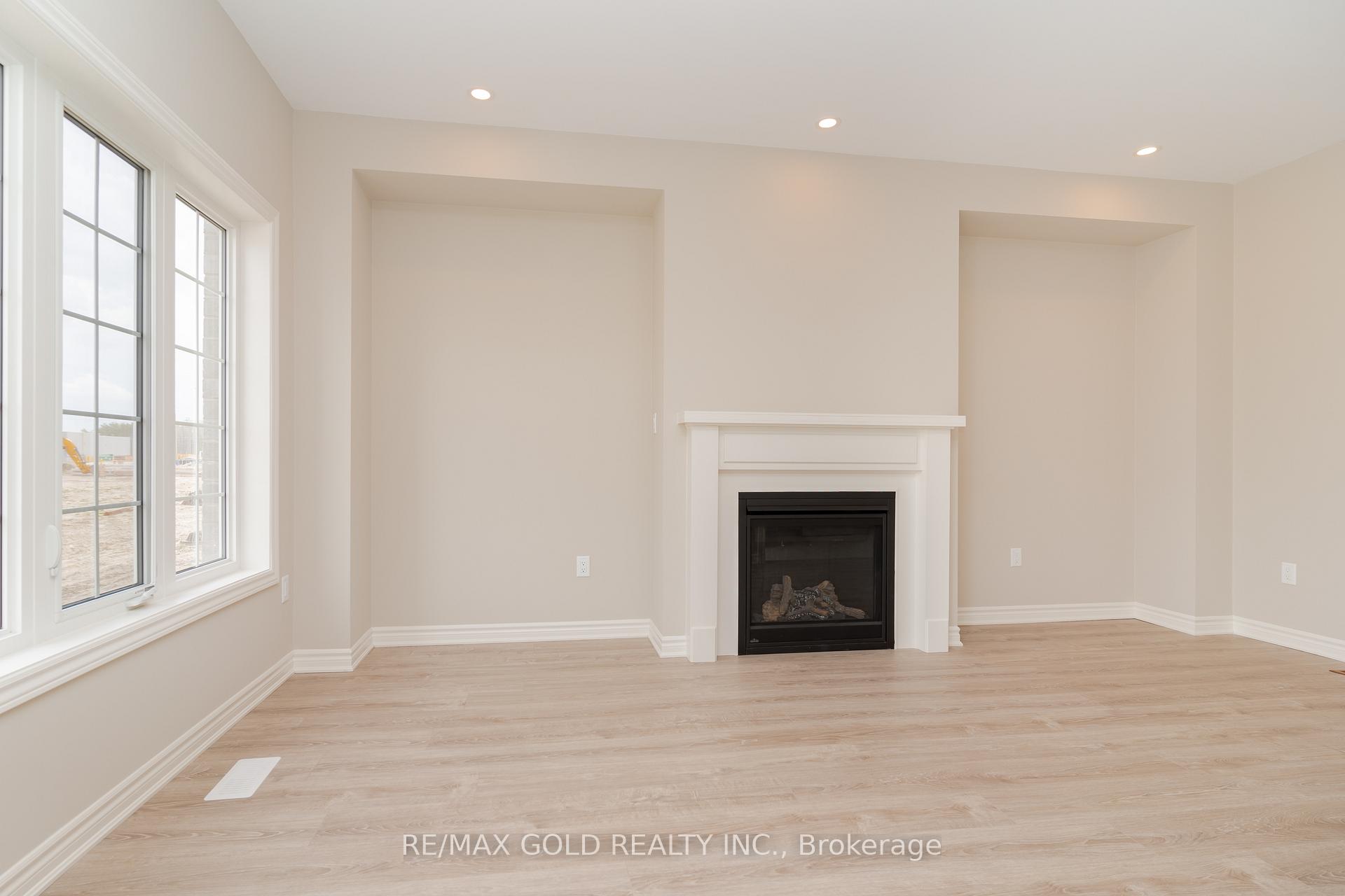 Photo 28 of 276 Springfield Crescent, Clearview, Stayner — HOMEH