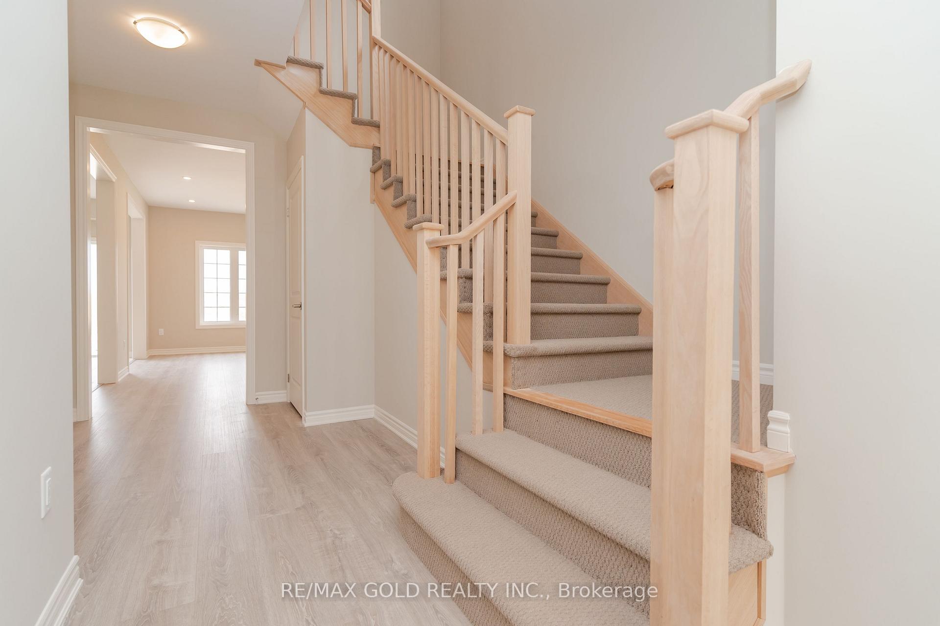 Photo 39 of 276 Springfield Crescent, Clearview, Stayner — HOMEH