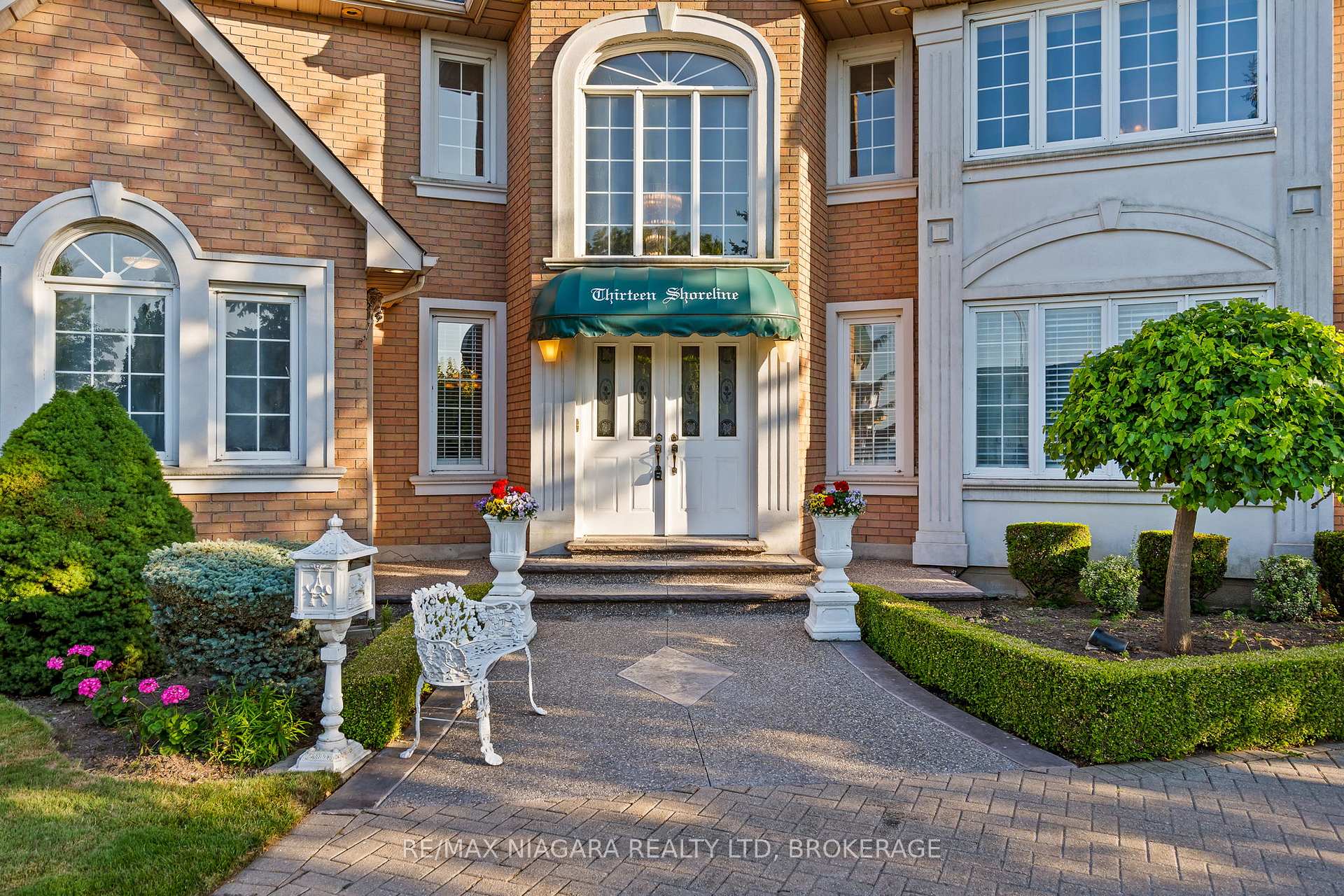 Photo 6 of 13 Shoreline Crescent, Grimsby, Grimsby Beach — HOMEH