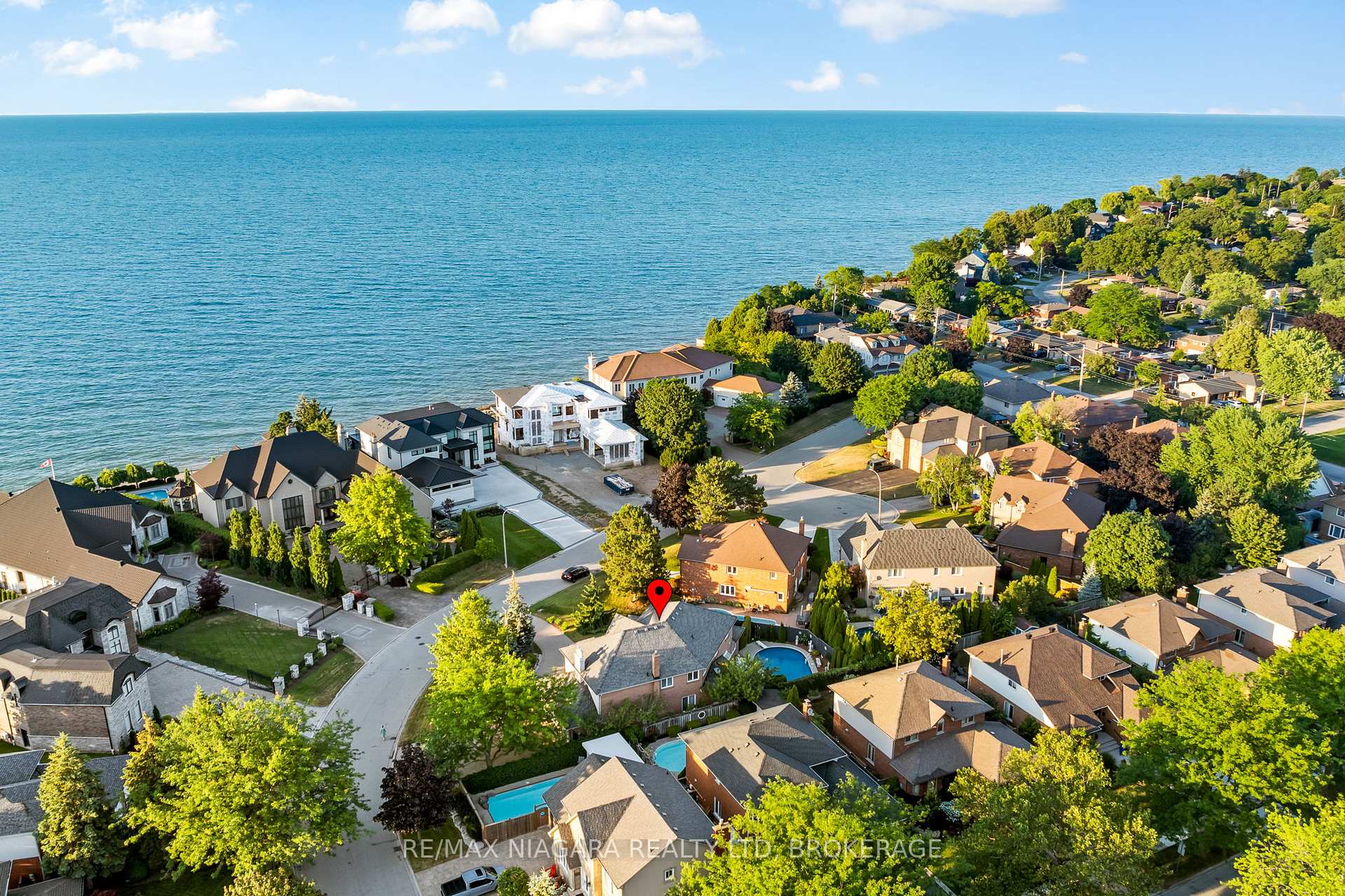 Photo 34 of 13 Shoreline Crescent, Grimsby, Grimsby Beach — HOMEH