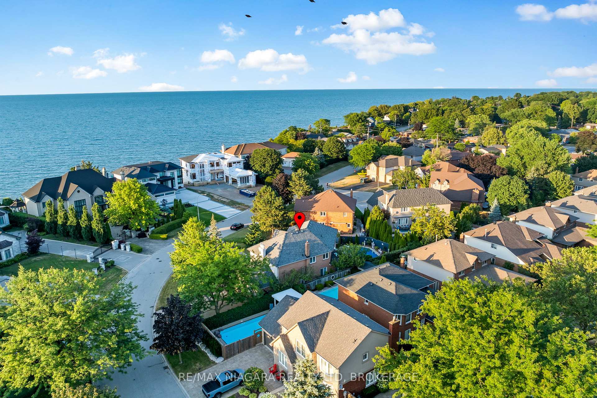 Photo 38 of 13 Shoreline Crescent, Grimsby, Grimsby Beach — HOMEH