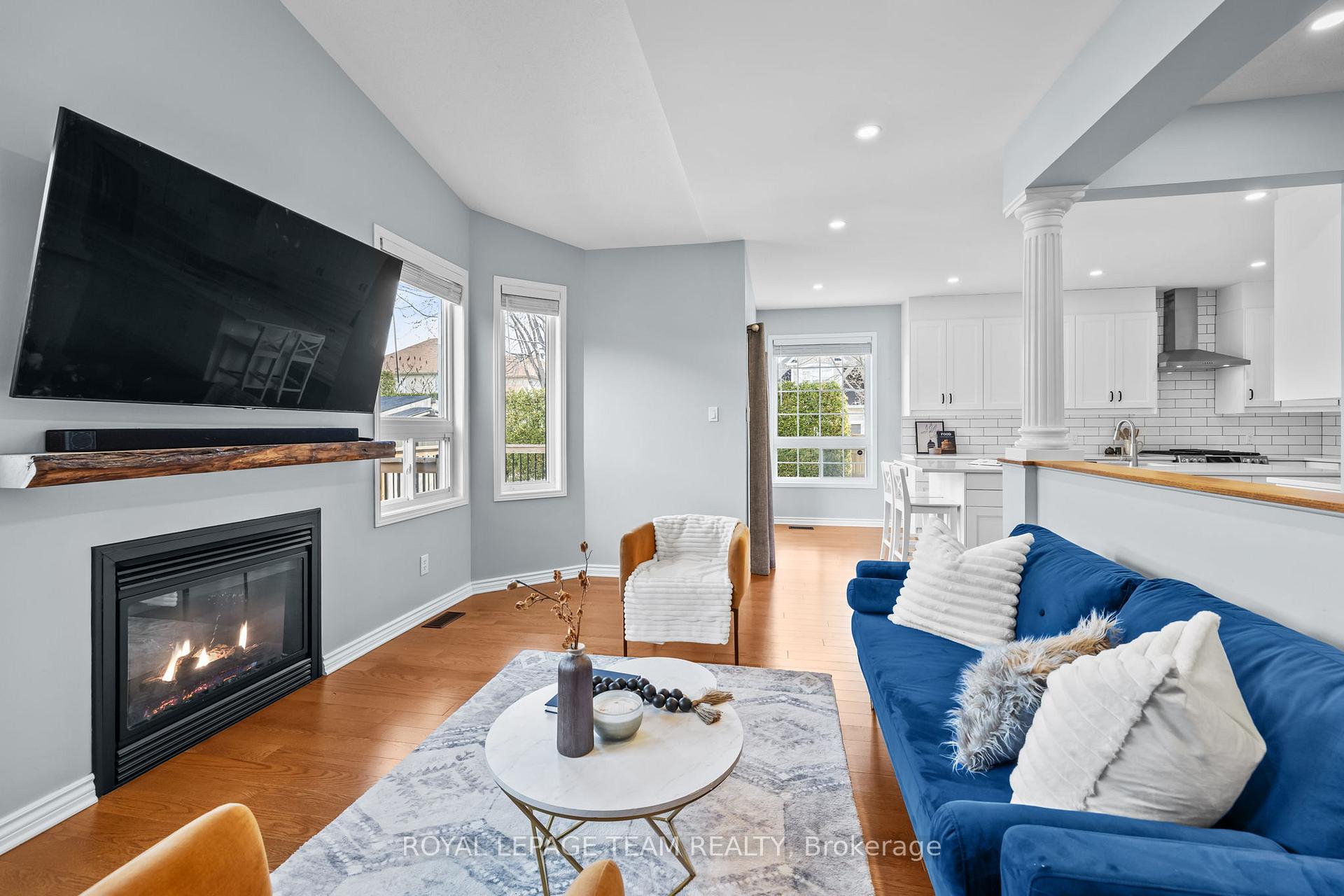 Photo 7 of 521 Stonechurch Way, Ottawa, Barrhaven - Cedargrove/Fraserdale — HOMEH