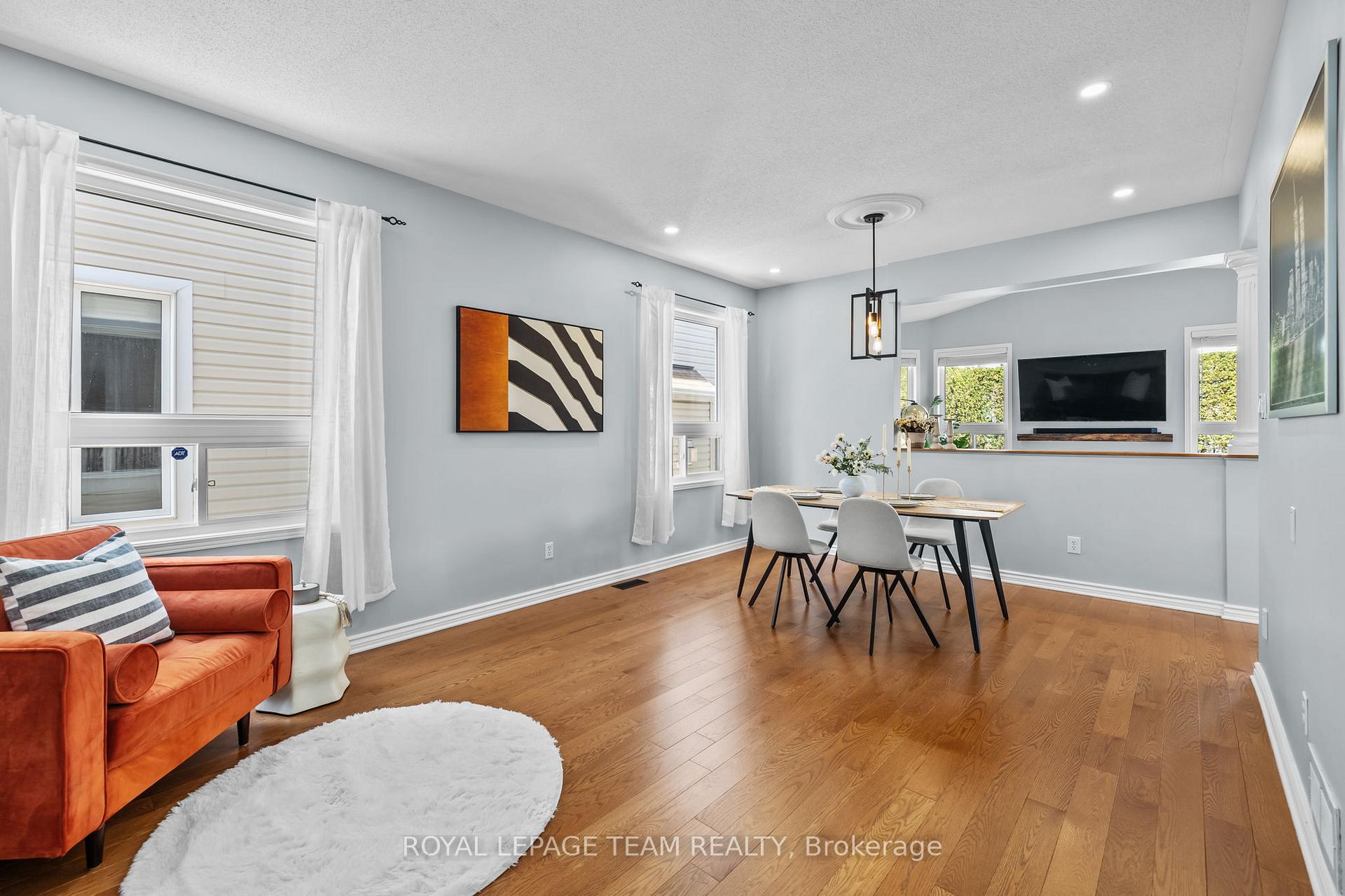 Photo 14 of 521 Stonechurch Way, Ottawa, Barrhaven - Cedargrove/Fraserdale — HOMEH