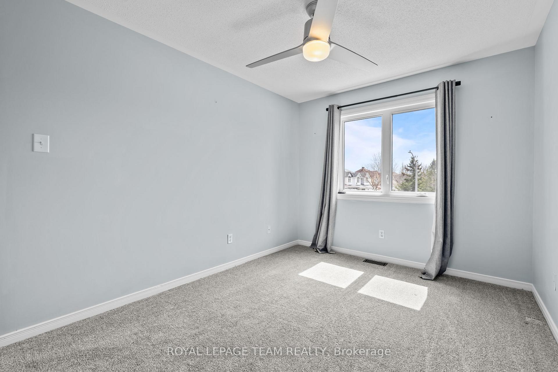 Photo 24 of 521 Stonechurch Way, Ottawa, Barrhaven - Cedargrove/Fraserdale — HOMEH