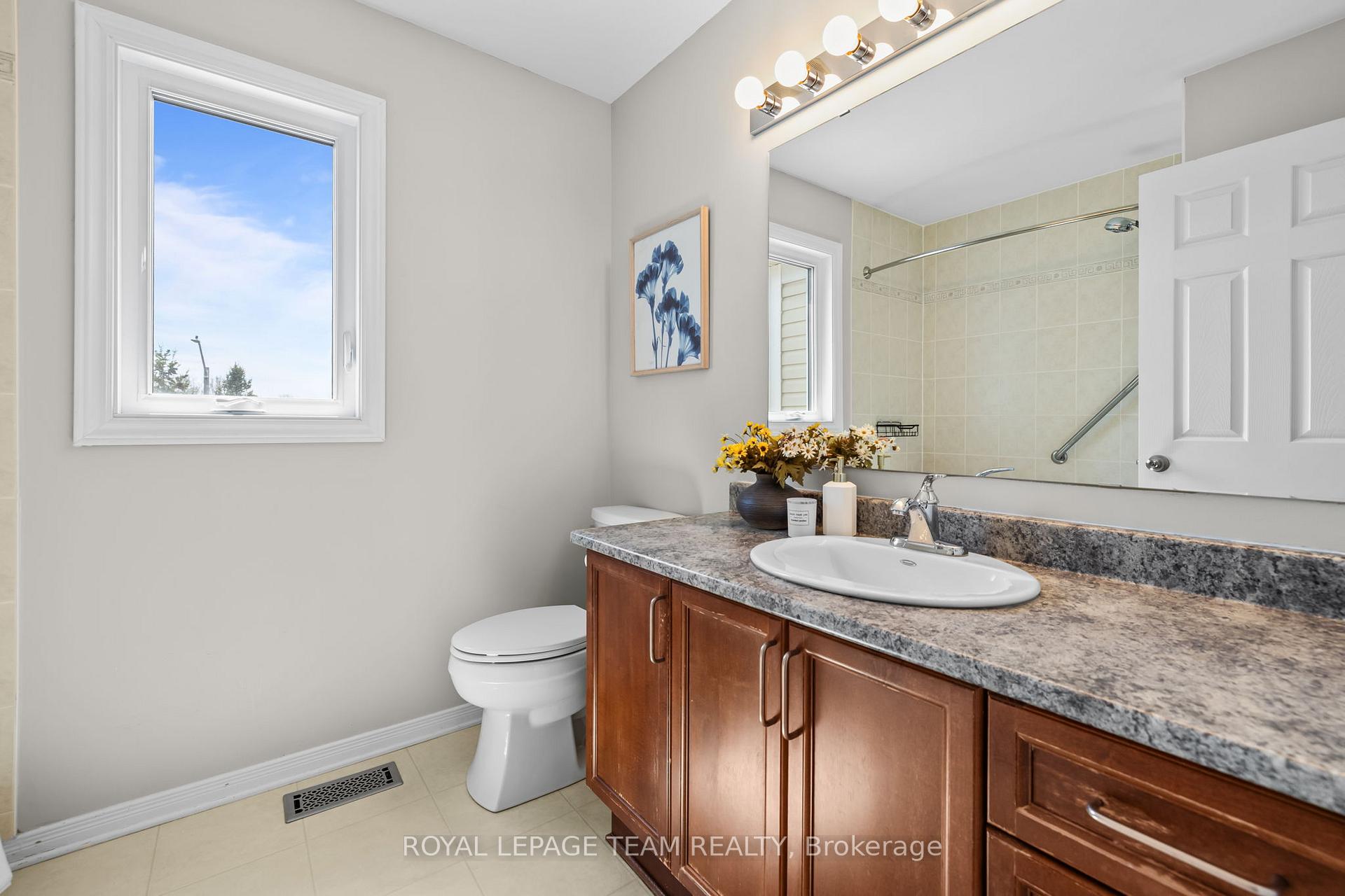 Photo 27 of 521 Stonechurch Way, Ottawa, Barrhaven - Cedargrove/Fraserdale — HOMEH
