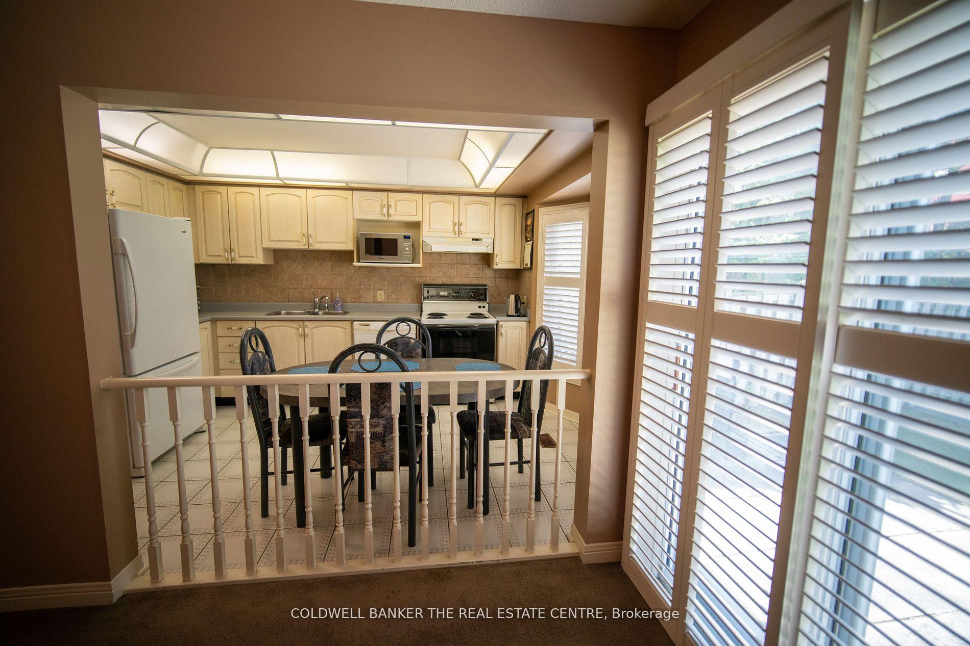 Photo 14 of 59 Brownstone Circle, Vaughan, Crestwood-Springfarm-Yorkhill — HOMEH