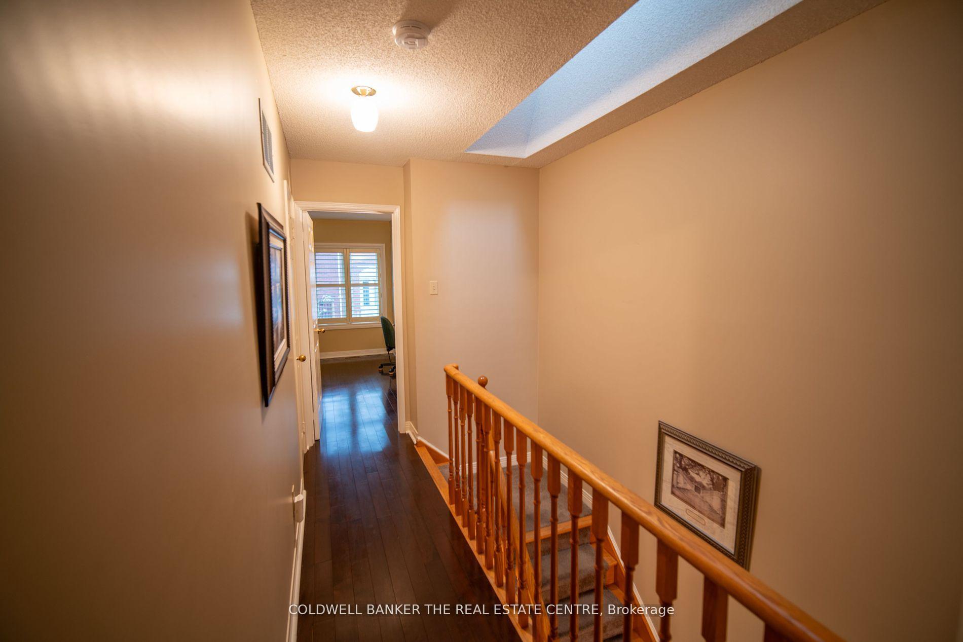 Photo 29 of 59 Brownstone Circle, Vaughan, Crestwood-Springfarm-Yorkhill — HOMEH