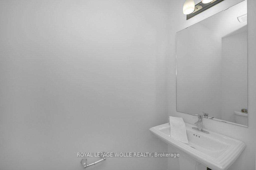 Photo 12 of Unit 240, 30 Times Square Boulevard, Hamilton, Stoney Creek — HOMEH