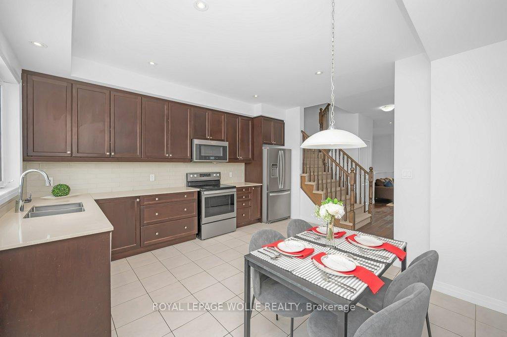 Photo 15 of Unit 240, 30 Times Square Boulevard, Hamilton, Stoney Creek — HOMEH
