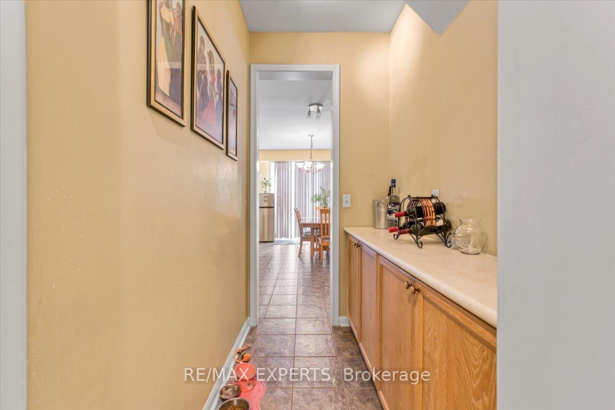 Photo 21 of 11 Linstock Drive, Brampton, Vales of Castlemore — HOMEH