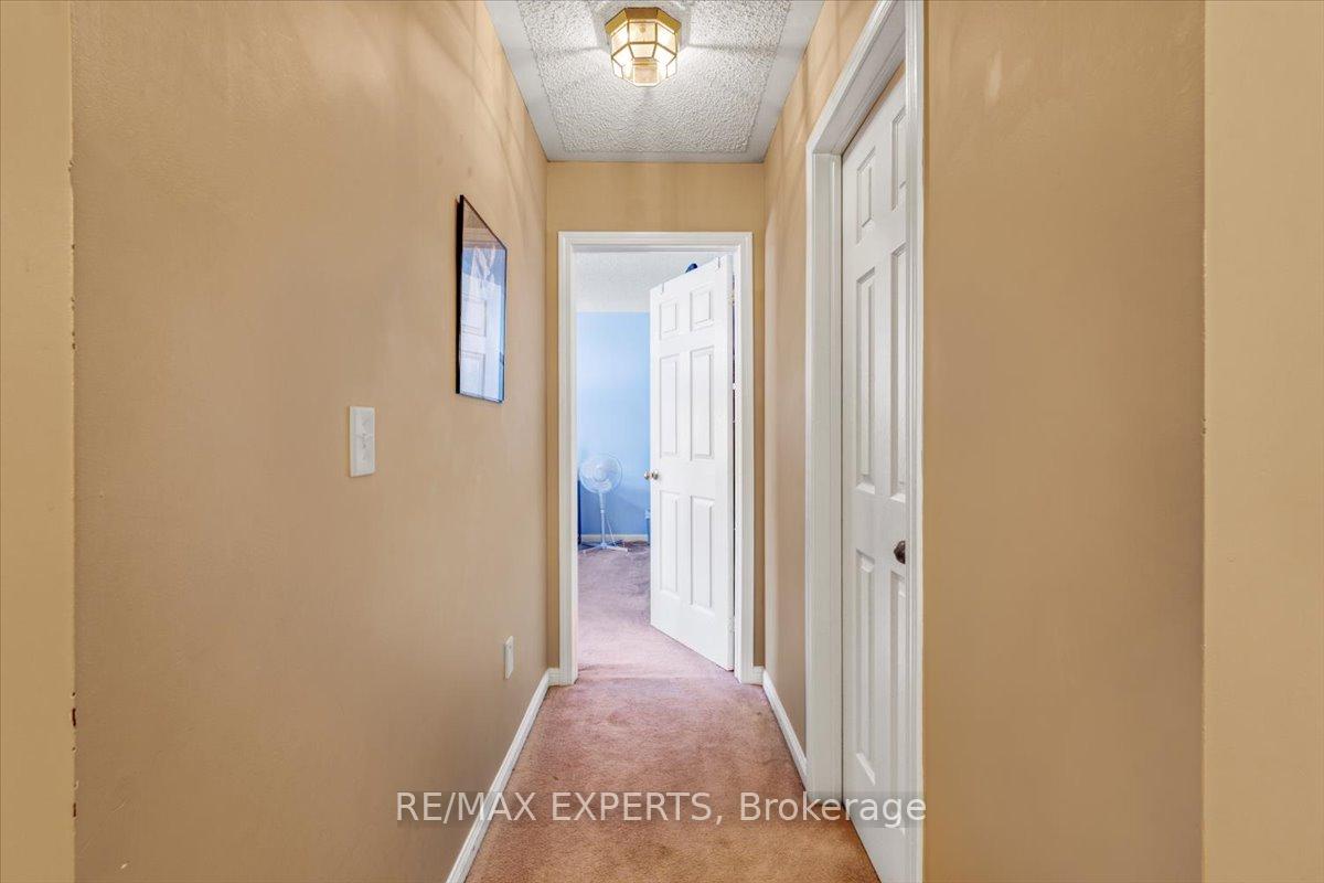 Photo 33 of 11 Linstock Drive, Brampton, Vales of Castlemore — HOMEH