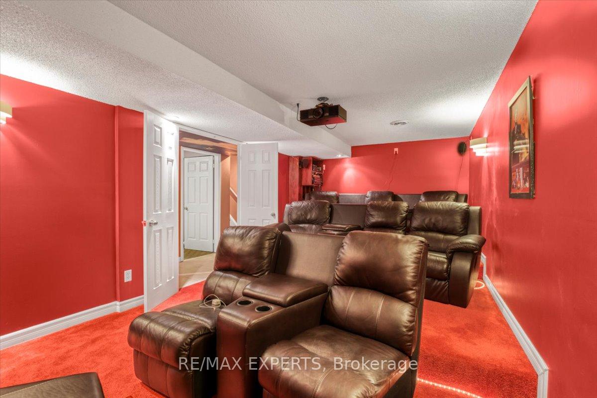 Photo 44 of 11 Linstock Drive, Brampton, Vales of Castlemore — HOMEH