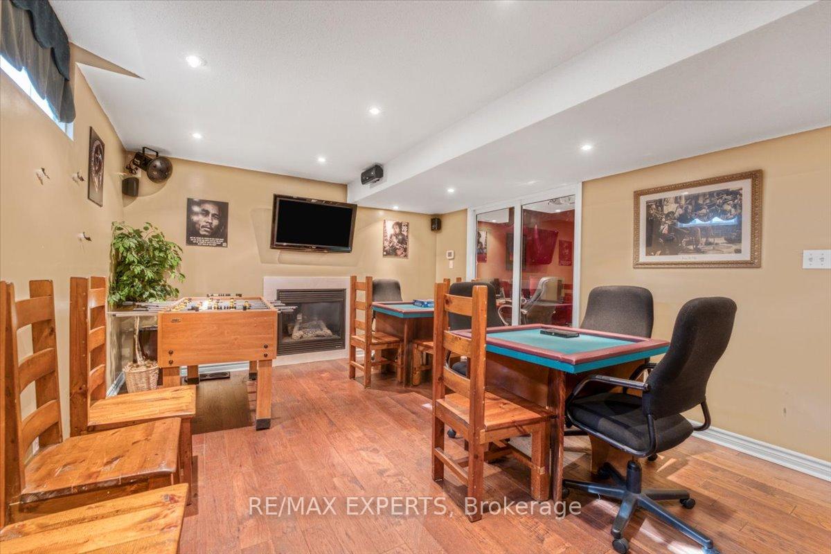 Photo 46 of 11 Linstock Drive, Brampton, Vales of Castlemore — HOMEH