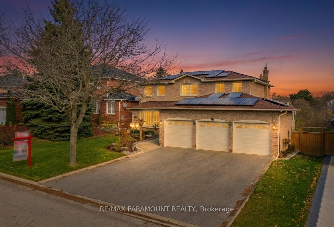 Photo 1 of 70 Dawnridge Trail, Brampton, Heart Lake West — HOMEH