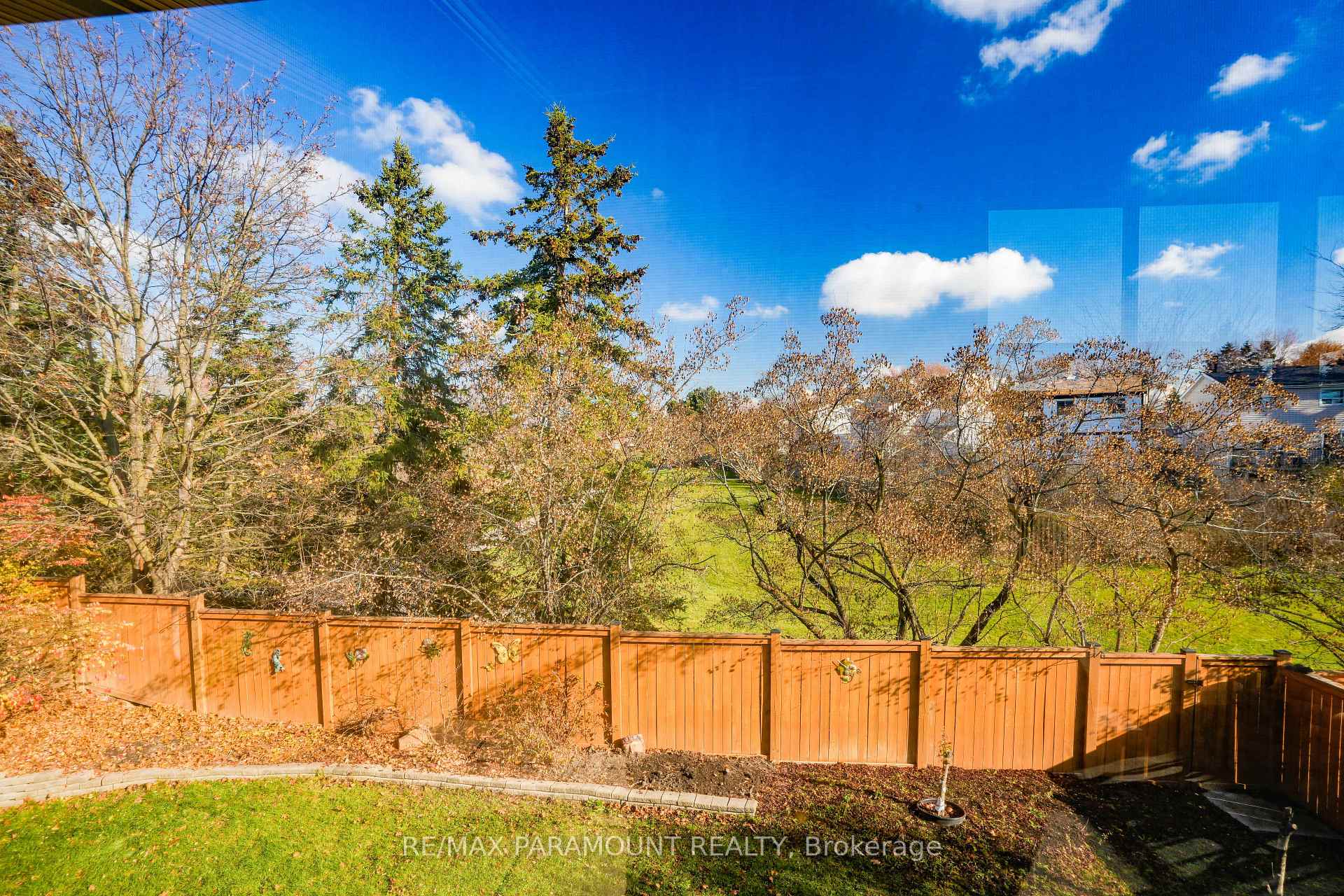 Photo 41 of 70 Dawnridge Trail, Brampton, Heart Lake West — HOMEH