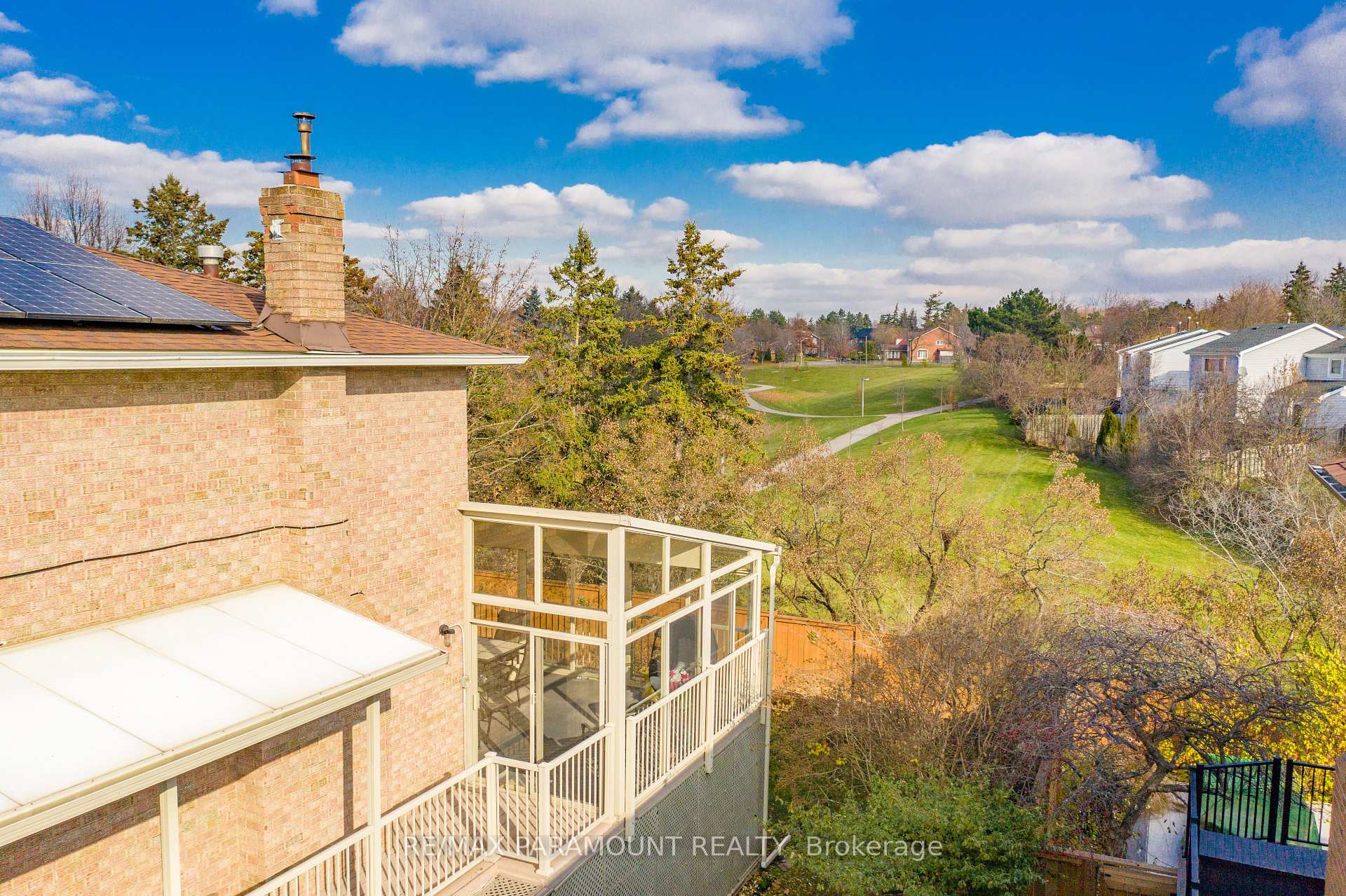 Photo 42 of 70 Dawnridge Trail, Brampton, Heart Lake West — HOMEH