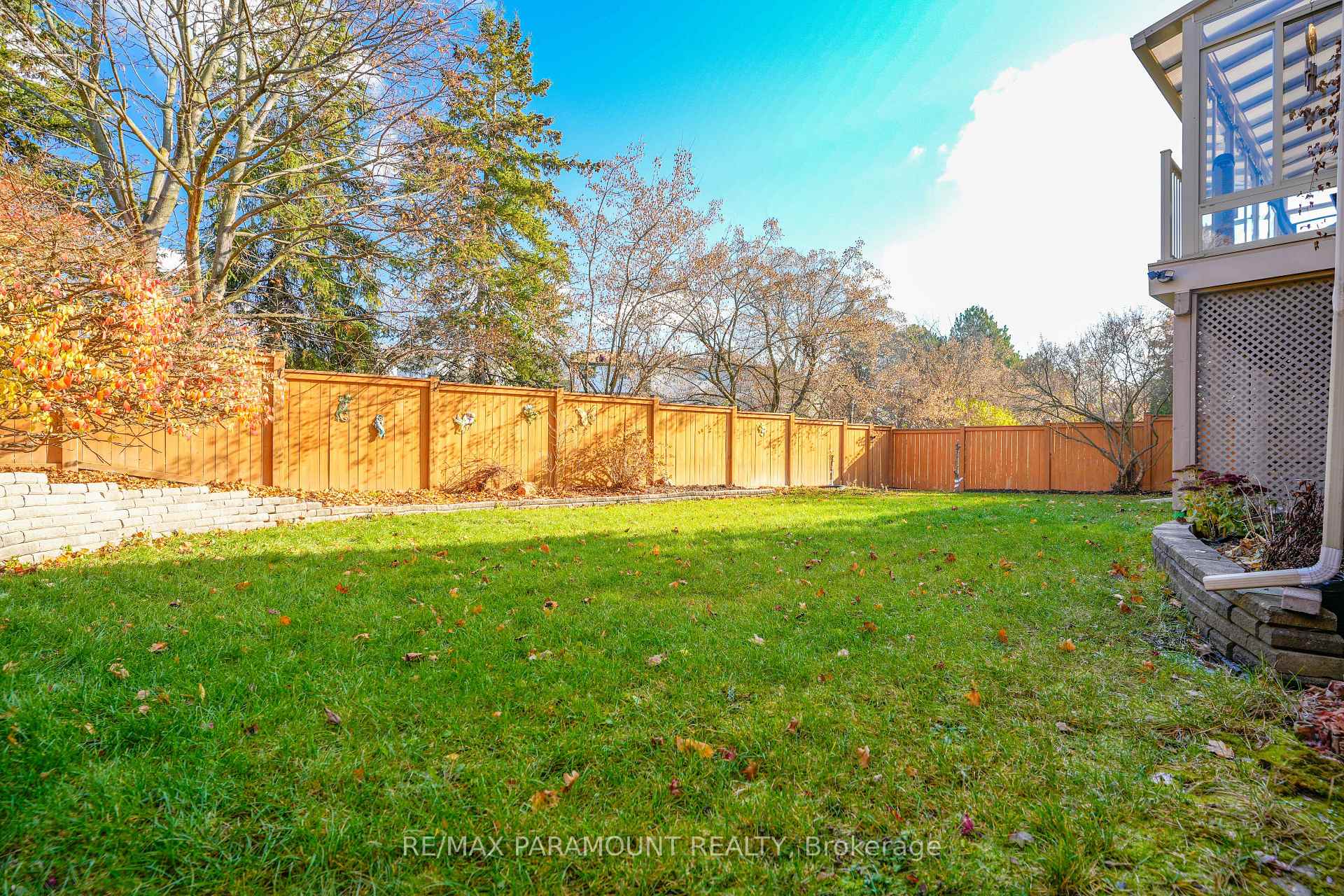 Photo 44 of 70 Dawnridge Trail, Brampton, Heart Lake West — HOMEH