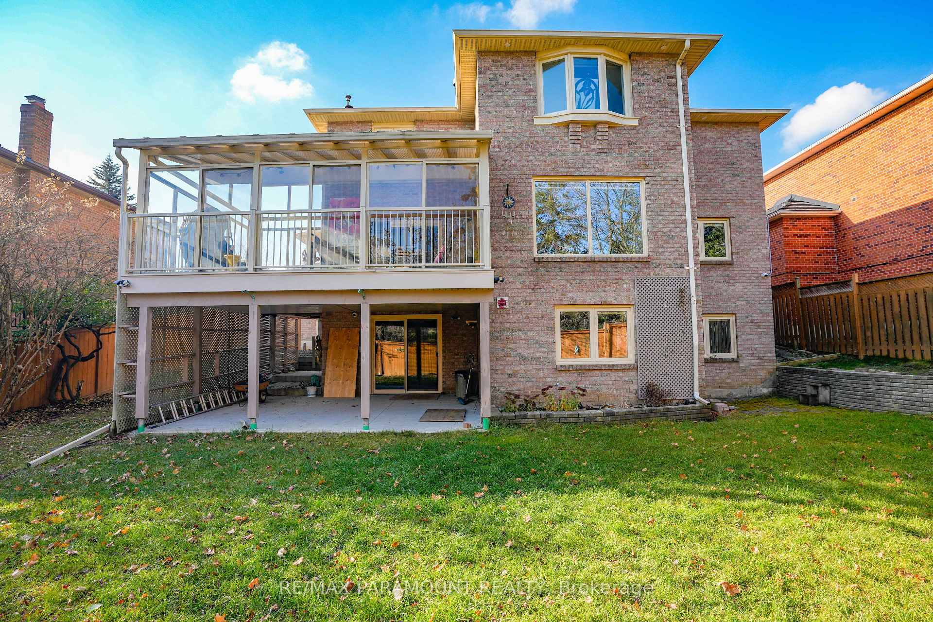 Photo 45 of 70 Dawnridge Trail, Brampton, Heart Lake West — HOMEH