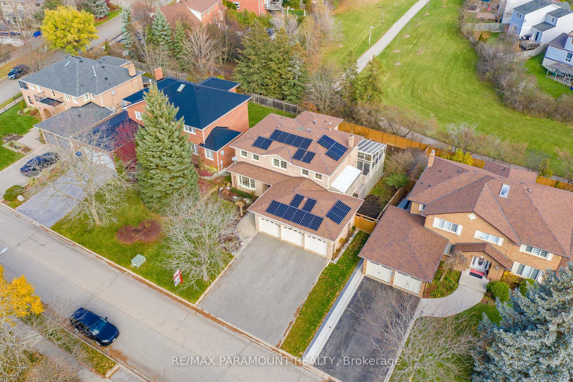 Photo 49 of 70 Dawnridge Trail, Brampton, Heart Lake West — HOMEH
