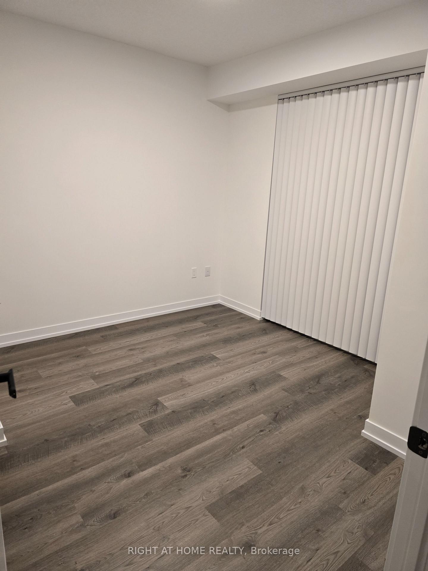 Photo 6 of Unit 3809, 195 Commerce Street, Vaughan, Vaughan Corporate Centre — HOMEH