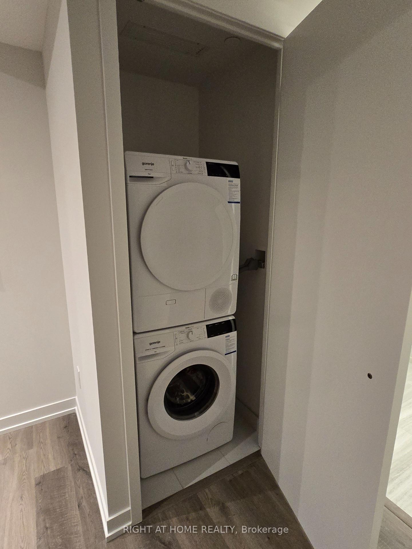 Photo 8 of Unit 3809, 195 Commerce Street, Vaughan, Vaughan Corporate Centre — HOMEH