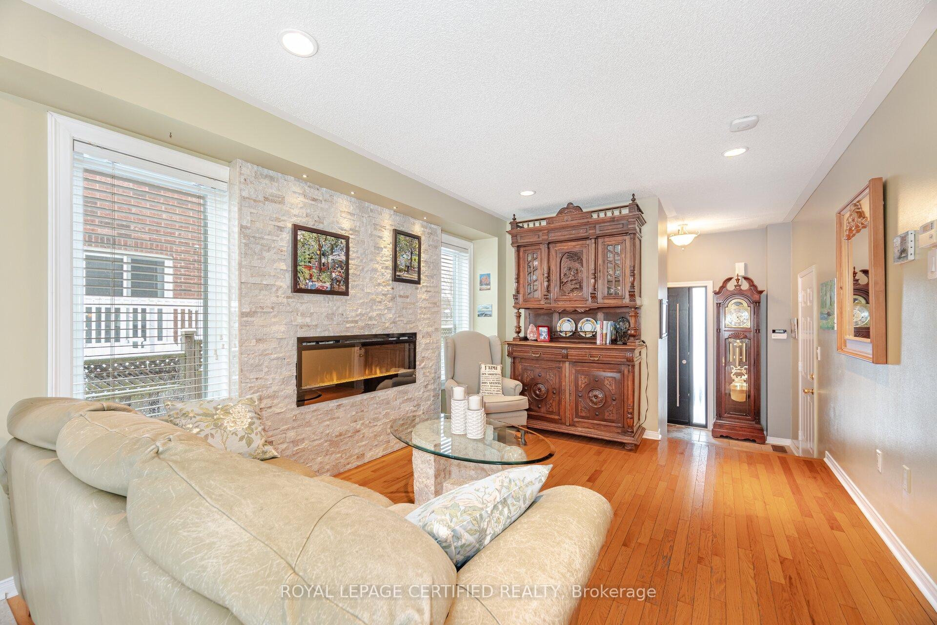 Photo 7 of 70 Rivermere Court, Brampton, Fletcher's Meadow — HOMEH