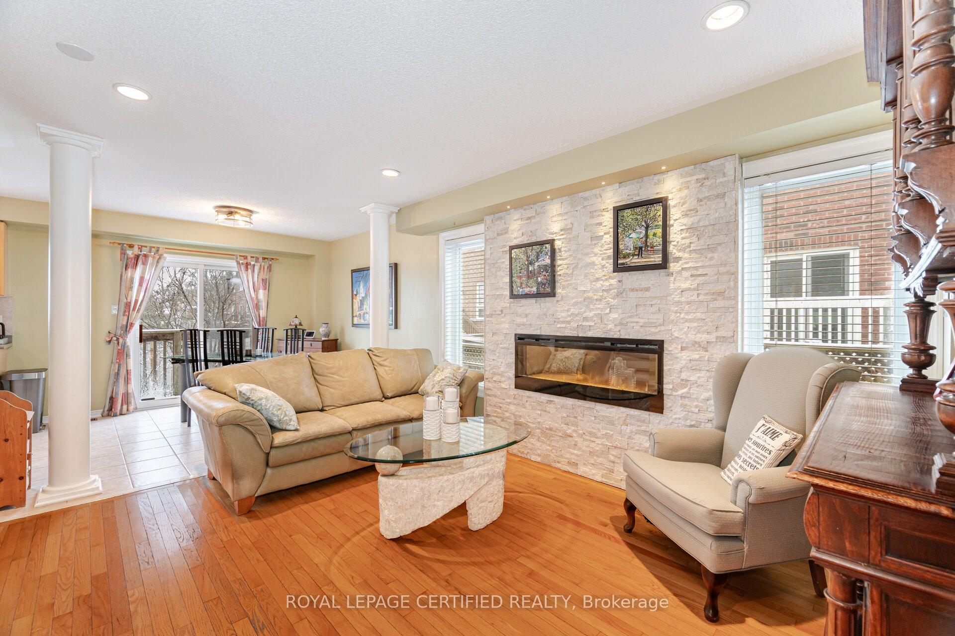 Photo 10 of 70 Rivermere Court, Brampton, Fletcher's Meadow — HOMEH