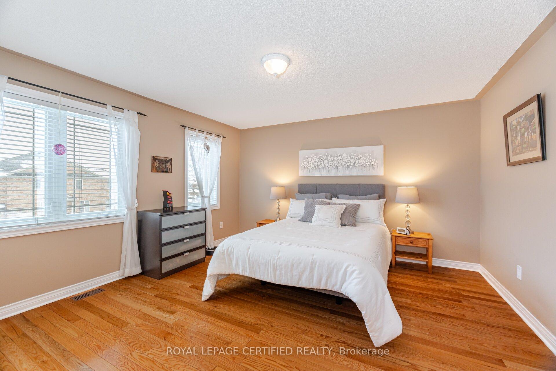 Photo 17 of 70 Rivermere Court, Brampton, Fletcher's Meadow — HOMEH