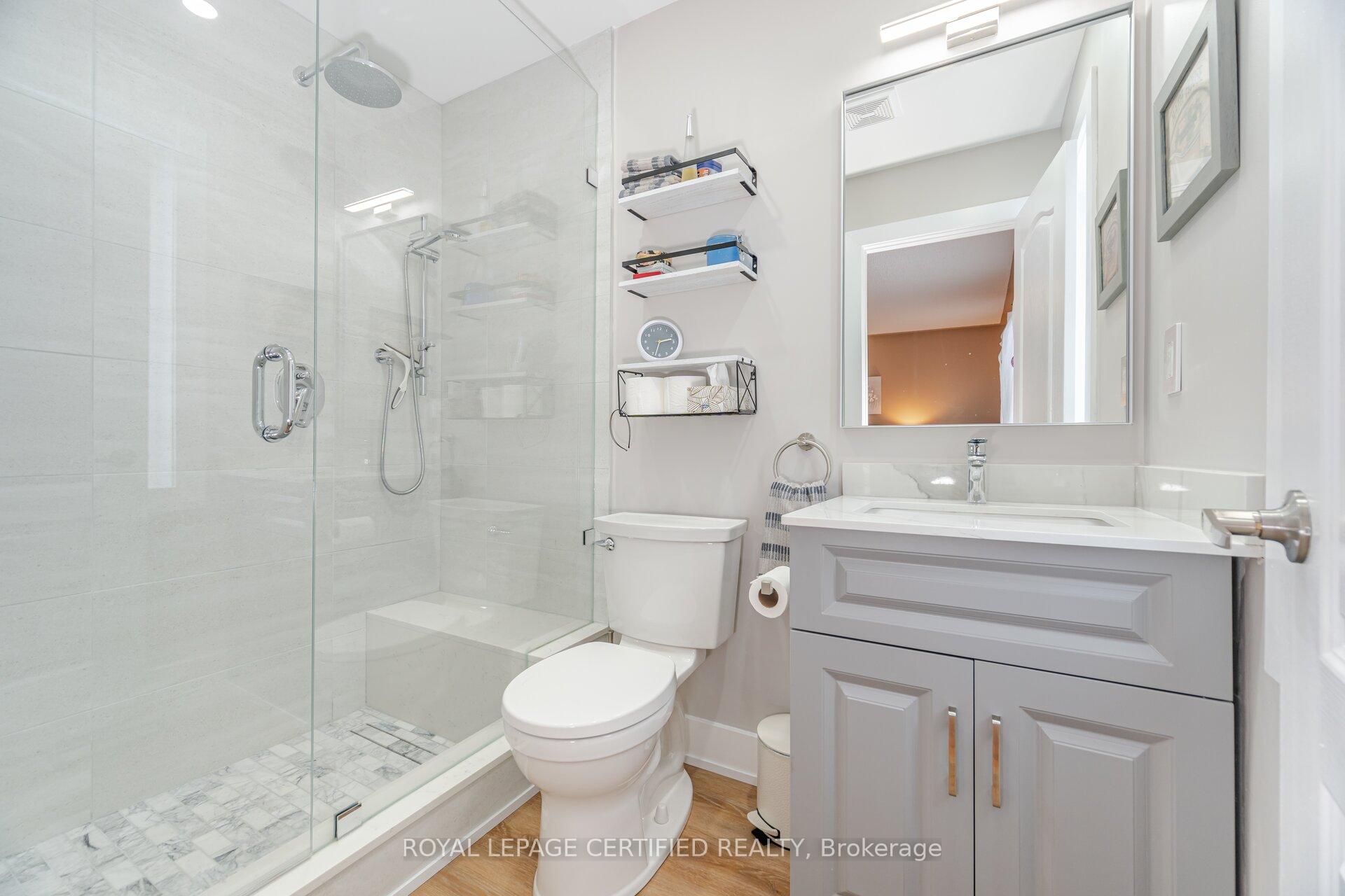 Photo 21 of 70 Rivermere Court, Brampton, Fletcher's Meadow — HOMEH