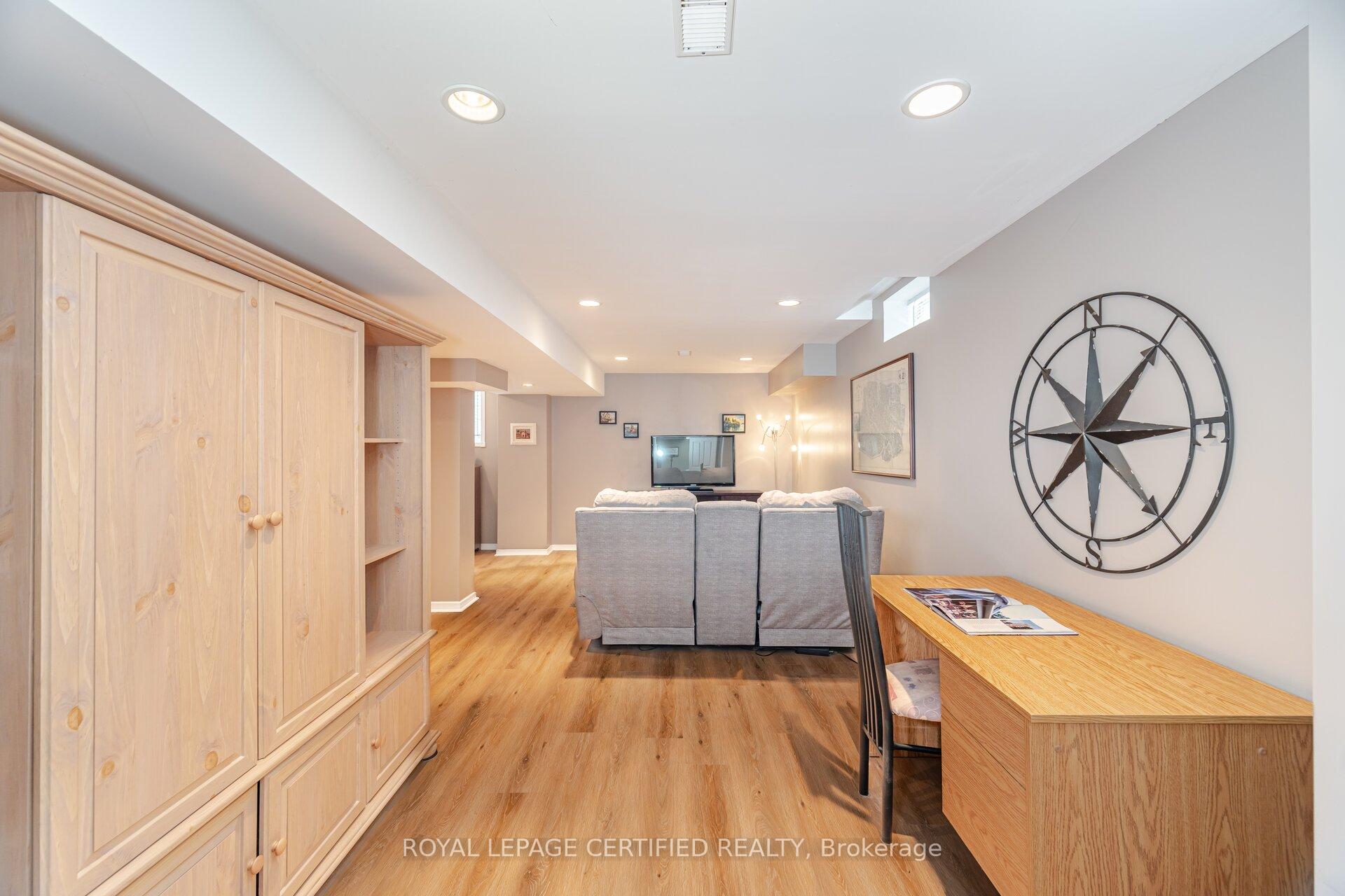 Photo 29 of 70 Rivermere Court, Brampton, Fletcher's Meadow — HOMEH