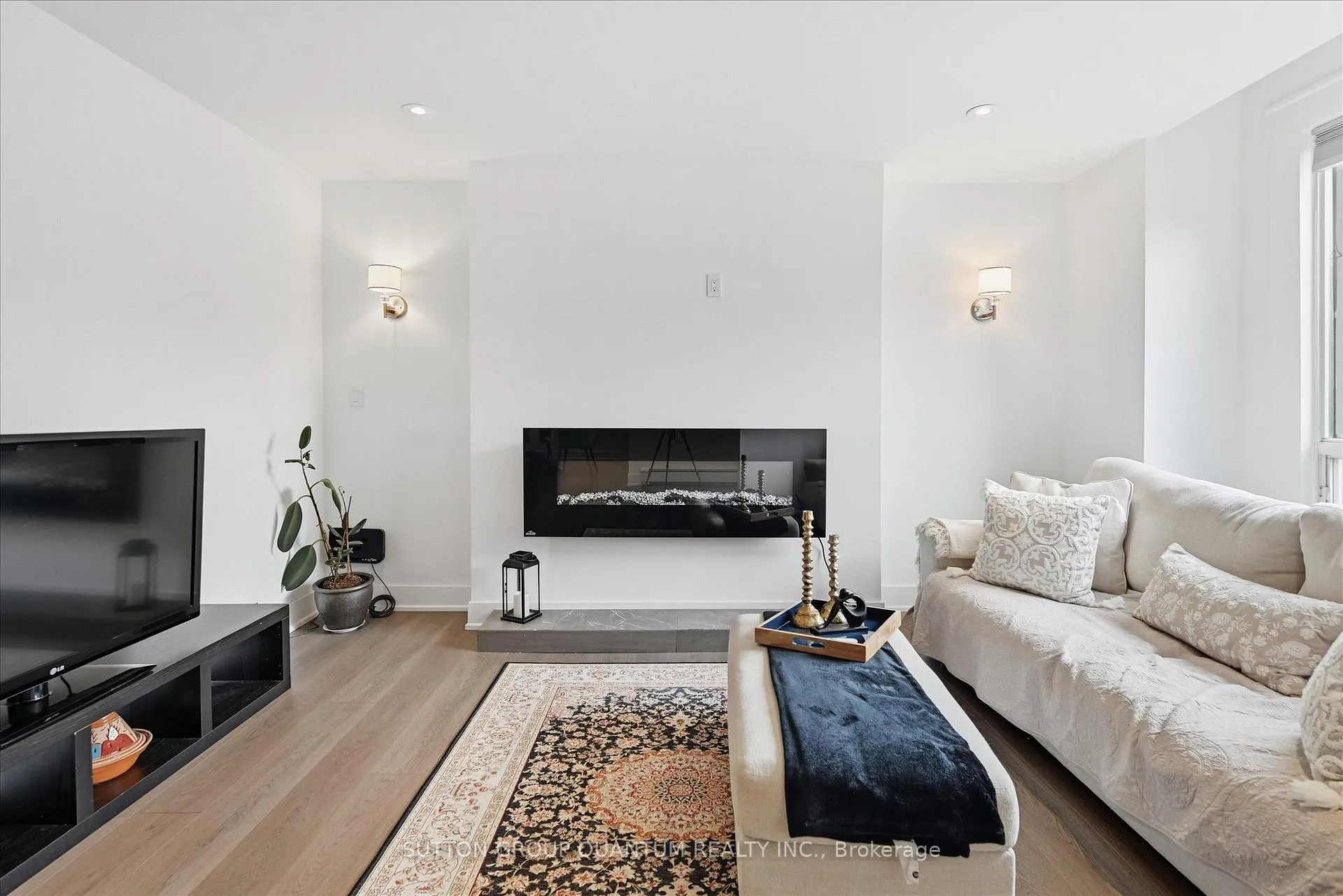 Photo 38 of 443 King William Street, Hamilton, Landsdale — HOMEH