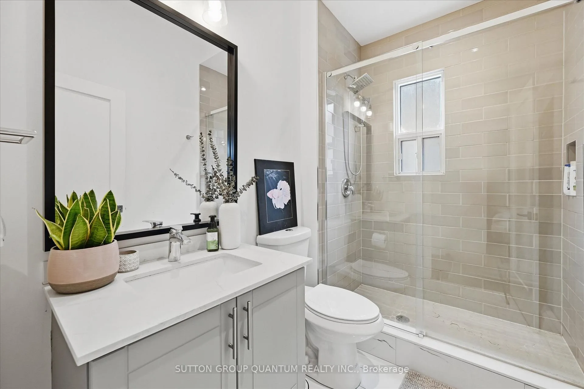Photo 72 of 443 King William Street, Hamilton, Landsdale — HOMEH