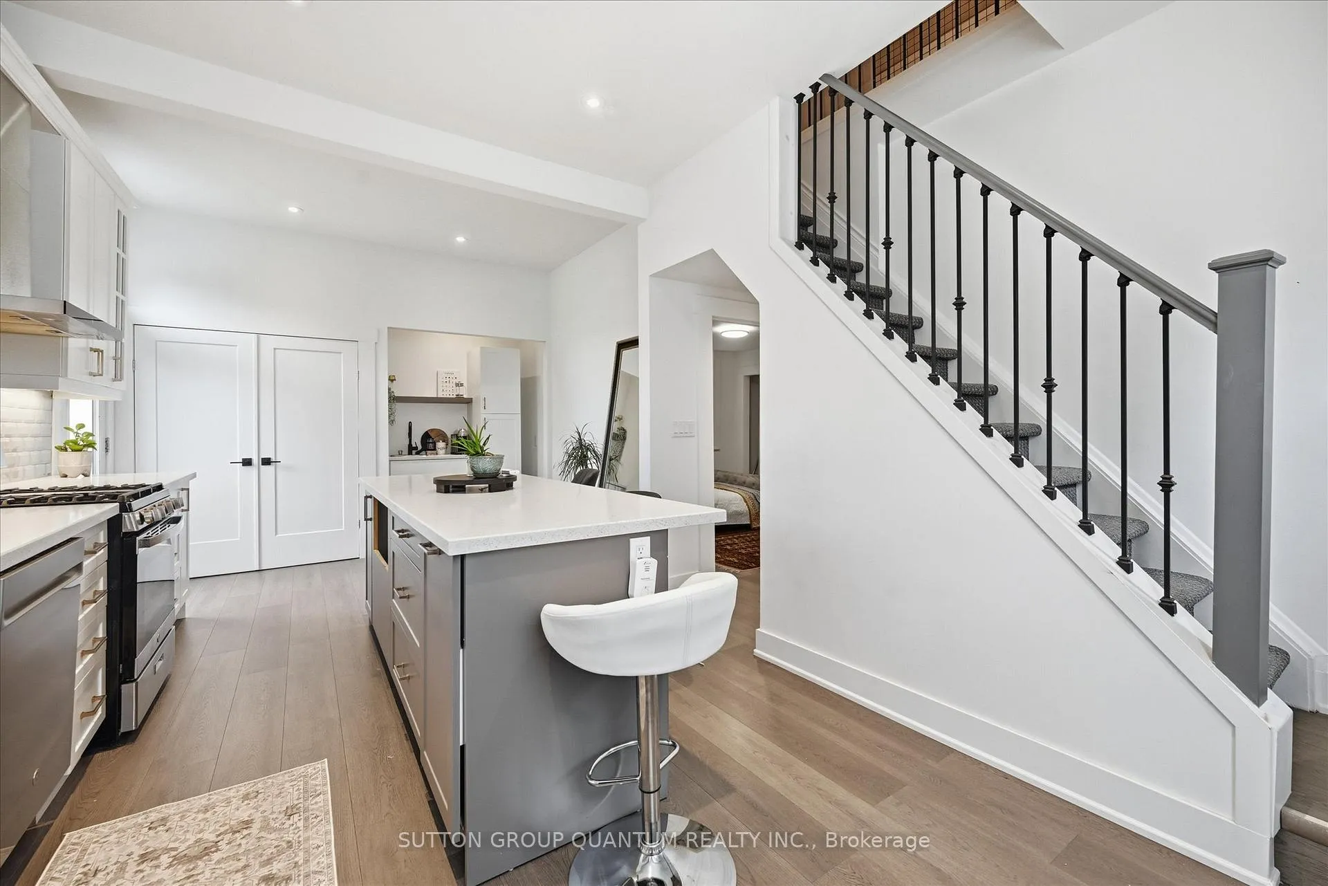 Photo 82 of 443 King William Street, Hamilton, Landsdale — HOMEH