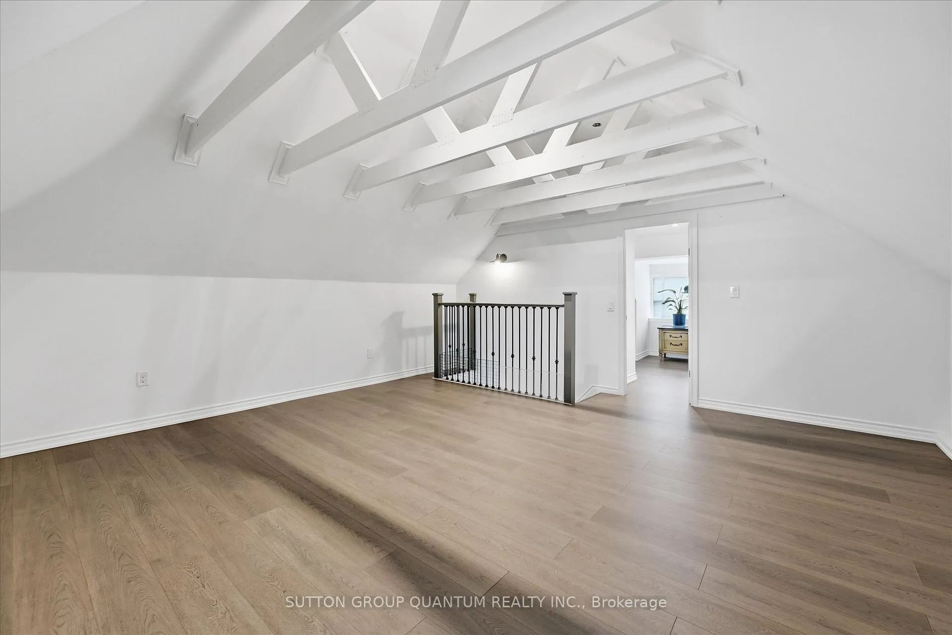 Photo 138 of 443 King William Street, Hamilton, Landsdale — HOMEH