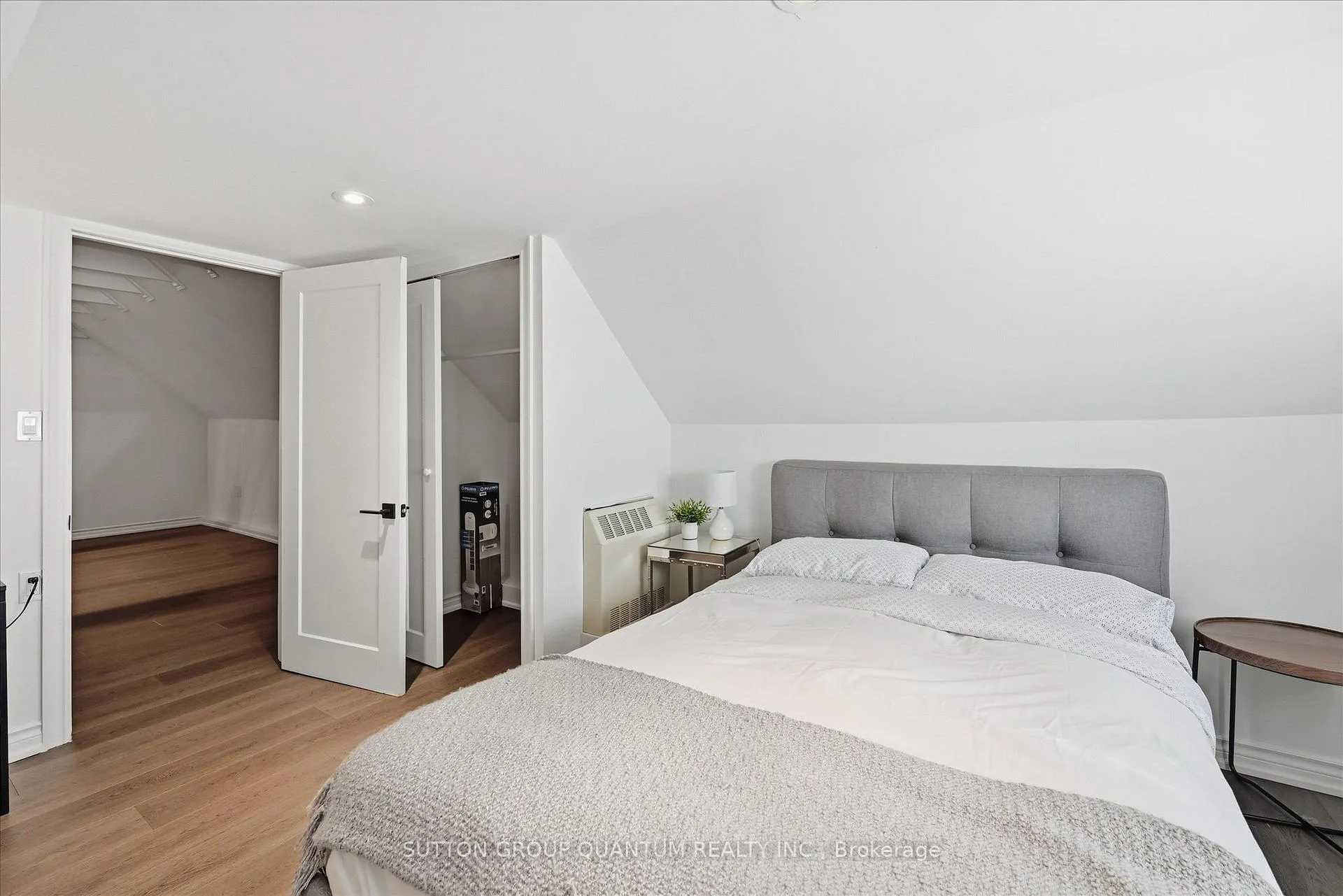 Photo 164 of 443 King William Street, Hamilton, Landsdale — HOMEH